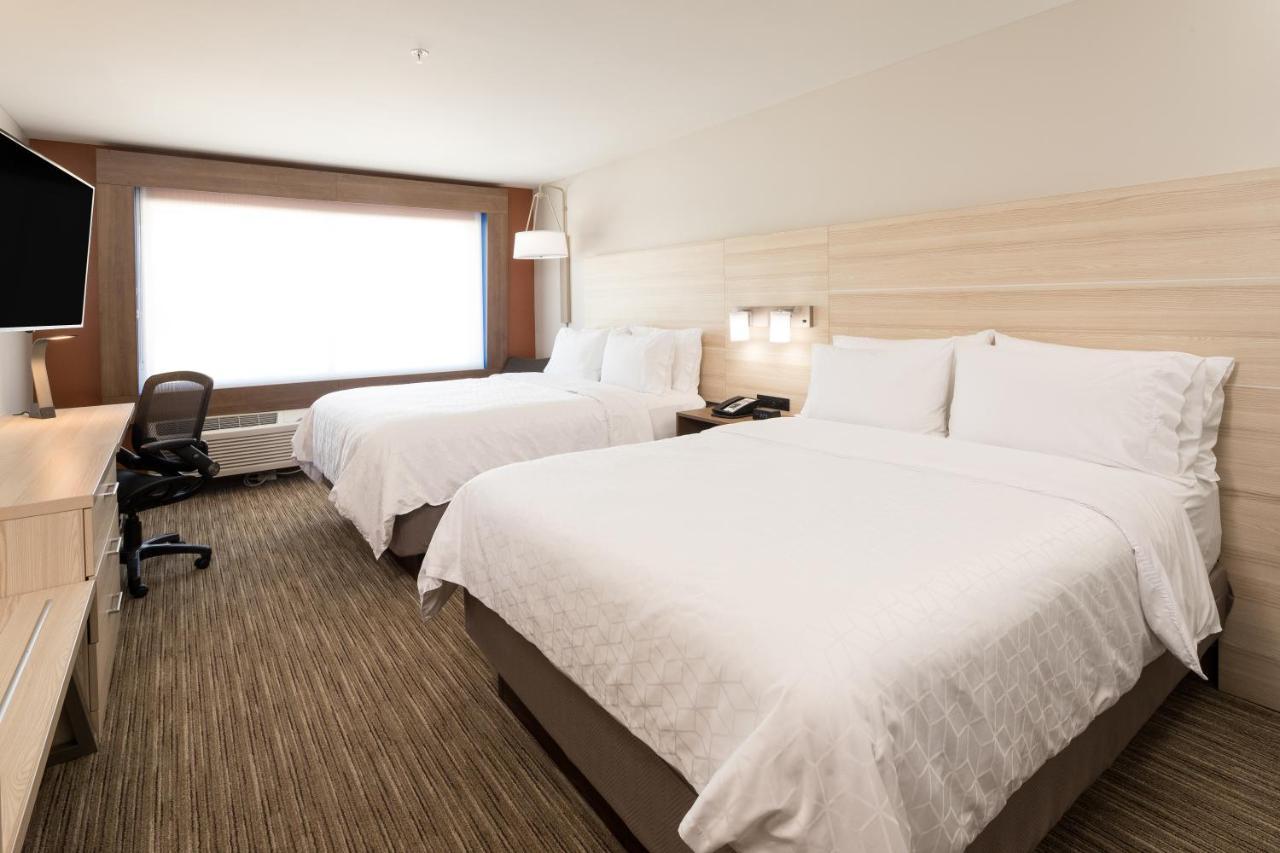 Holiday Inn Express & Suites - Portage By Ihg Екстериор снимка