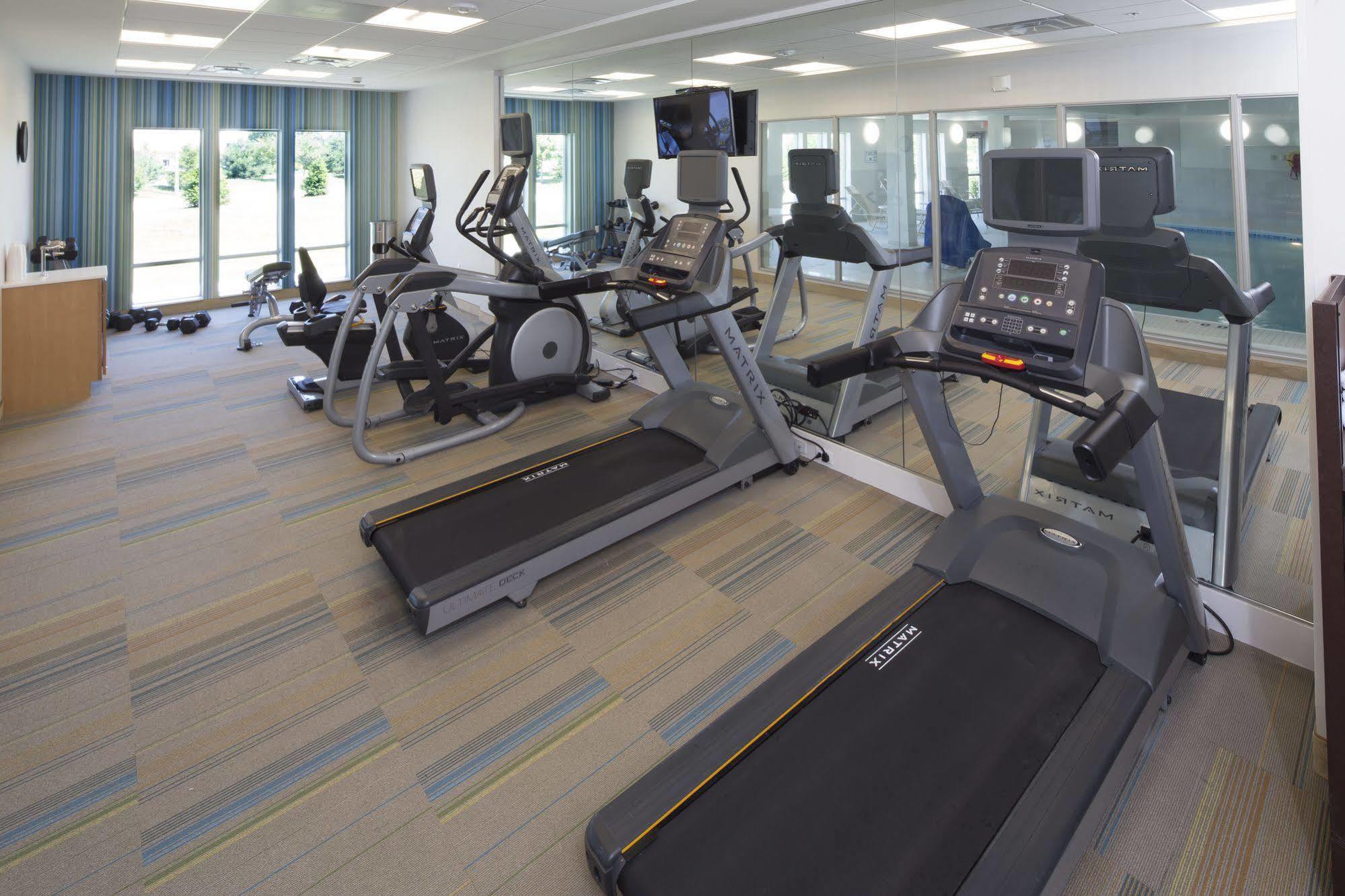 Holiday Inn Express & Suites - Portage By Ihg Екстериор снимка