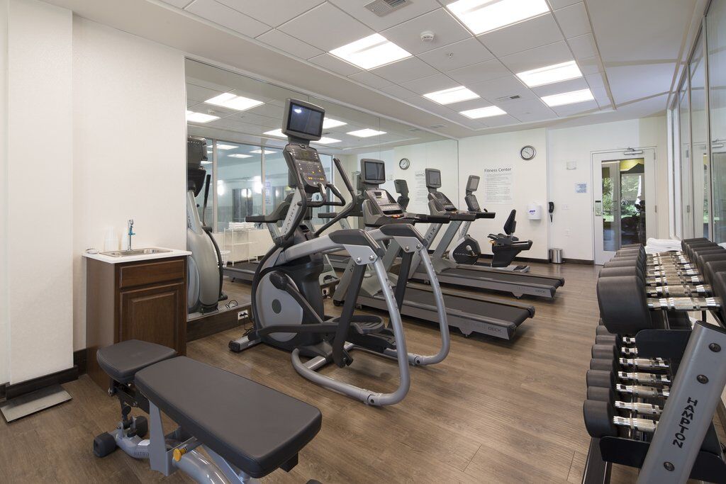 Holiday Inn Express & Suites - Portage By Ihg Екстериор снимка